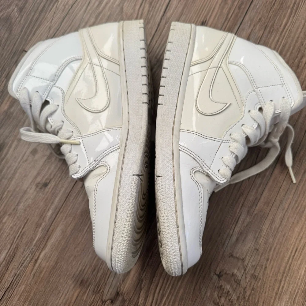 Nike Jordan 1 Mid Triple White Patent Swoosh (Women's) Size 9 - Picture 4 of 6